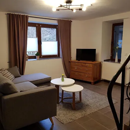 Ferienwohnung Im Brohlbachtal Kaifenheim Esterno foto
